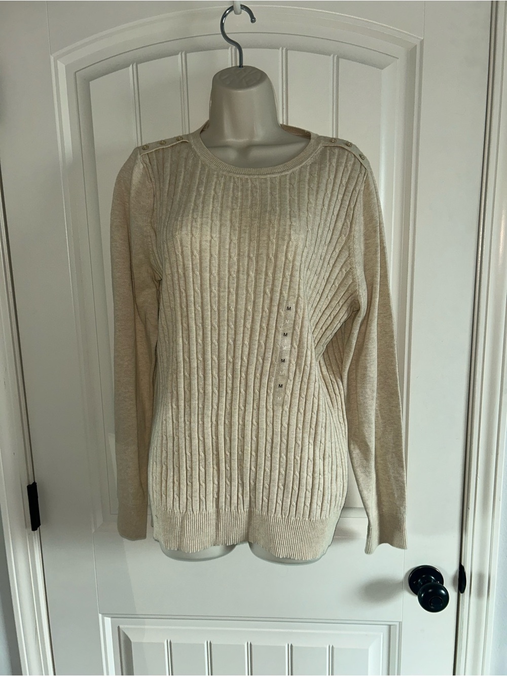 NEW Kim Rogers Cream Cable Knit Crewneck Sweater with Shoulder Buttons Sz M